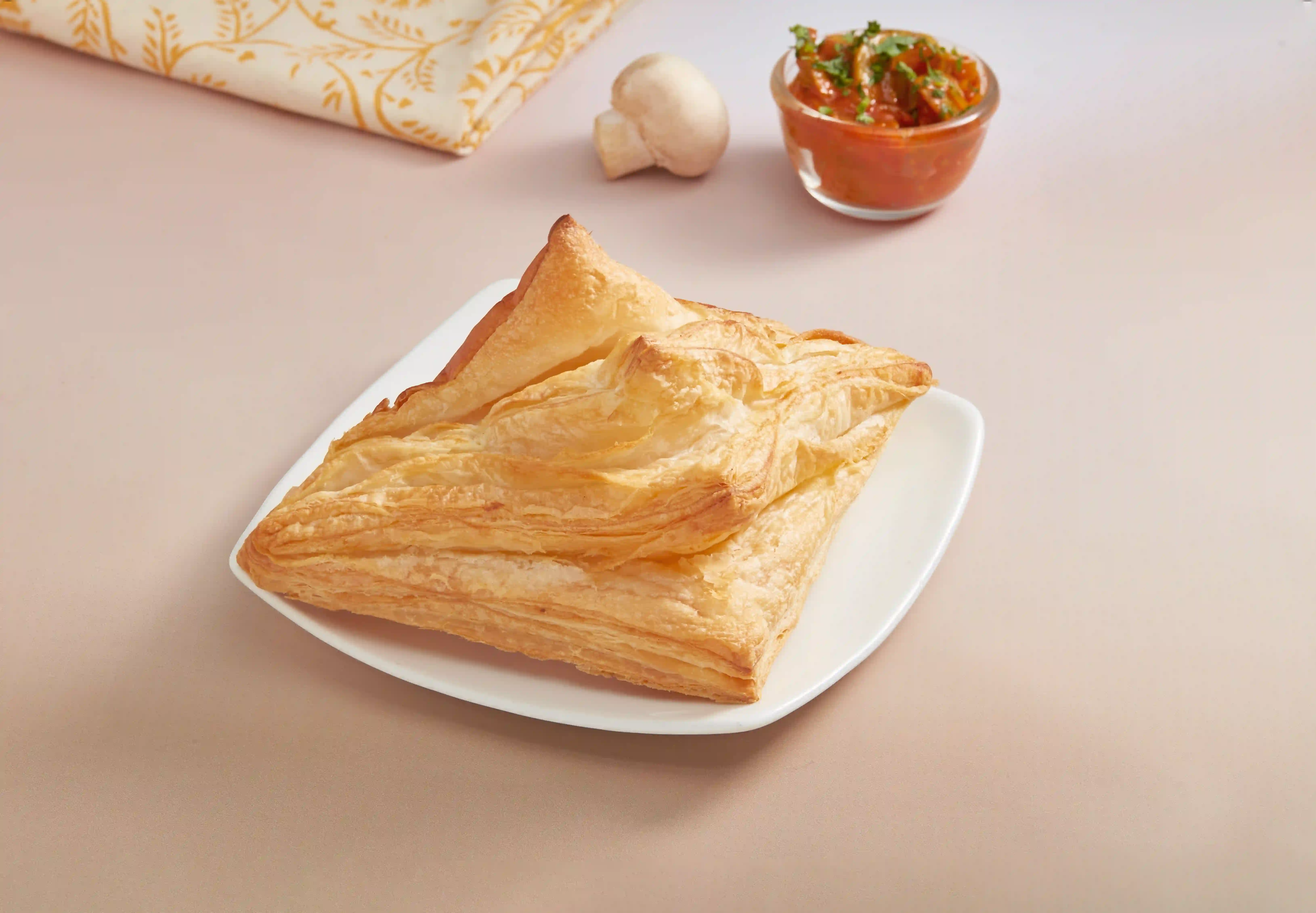 Veg Mushroom Puff
