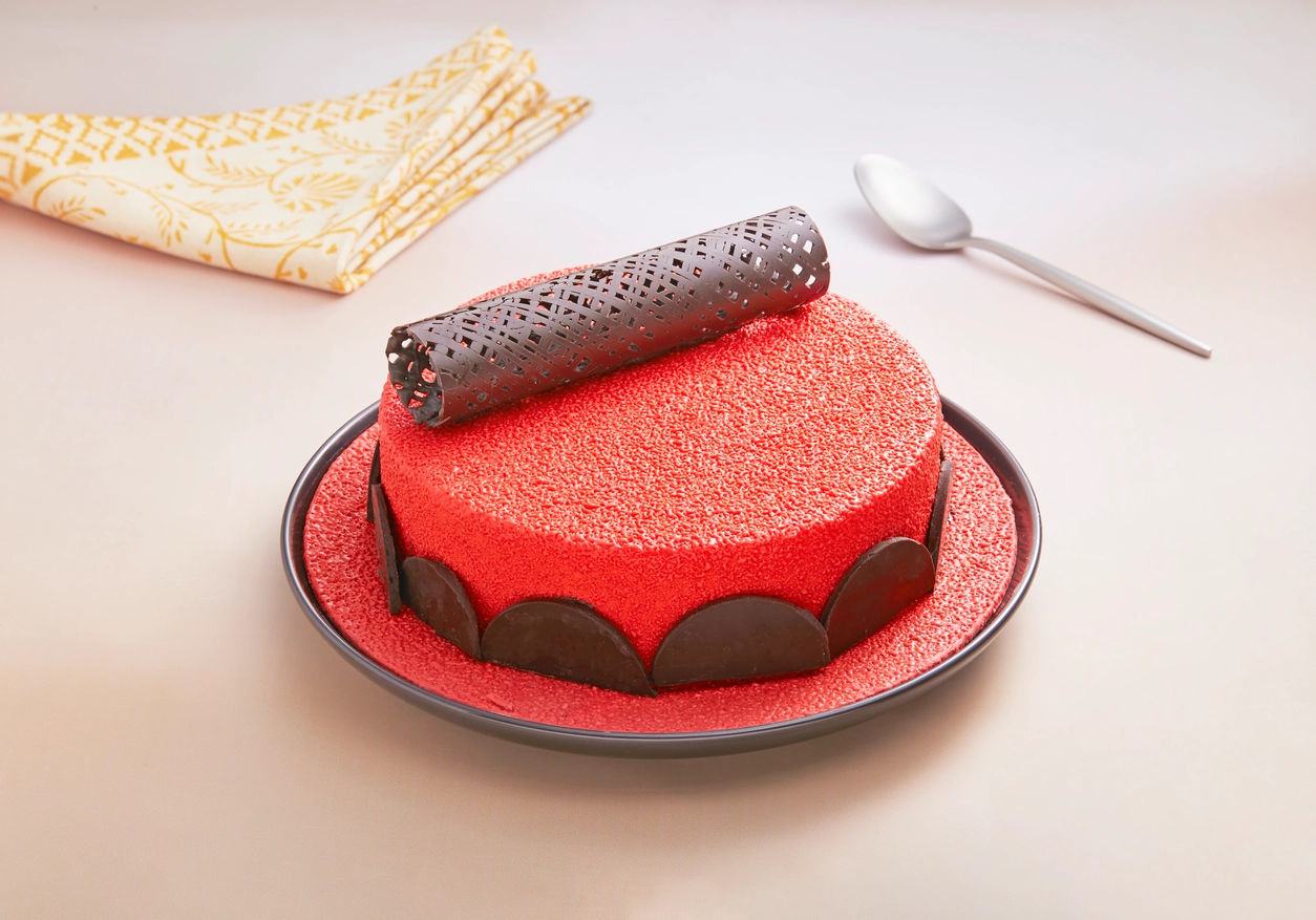 Eggless Red Velvet (Spray) Cake